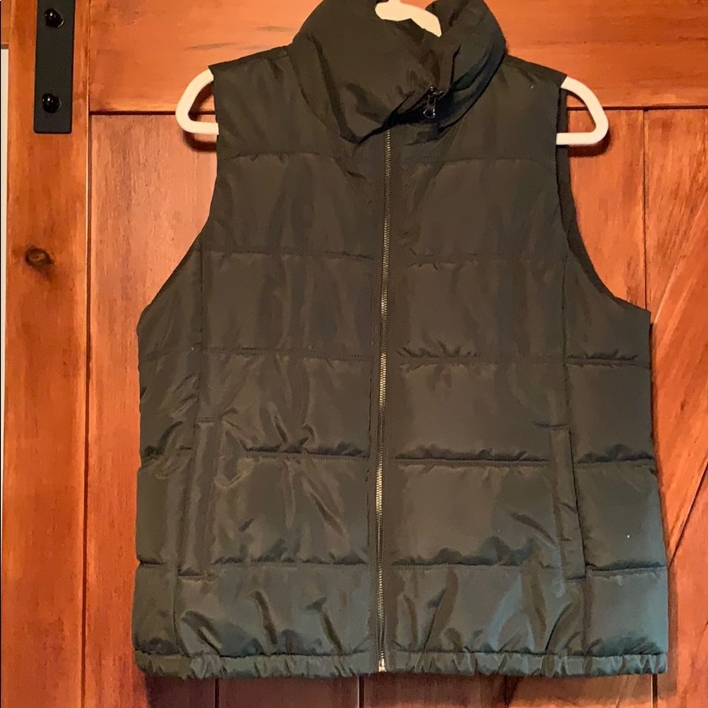 Old Navy women’s vest Large Petite